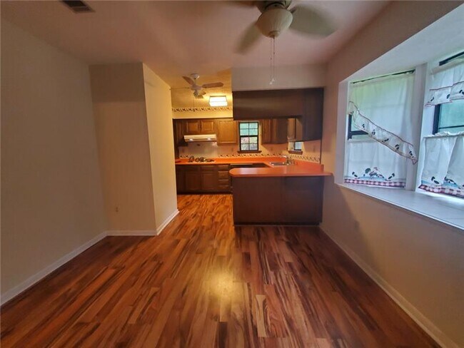 Photo - 117 Maple Dr