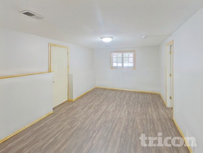 Photo - 18829 147th St NW