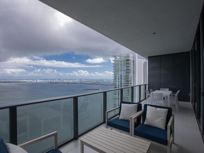 Photo - 480 NE 31st St Unidad 4406