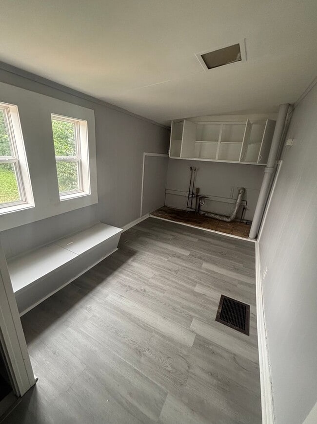Photo - 2bd Single Cash Pay/Section 8