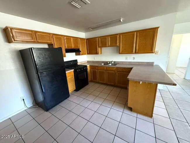 Photo - 712 E 17th St Unit B