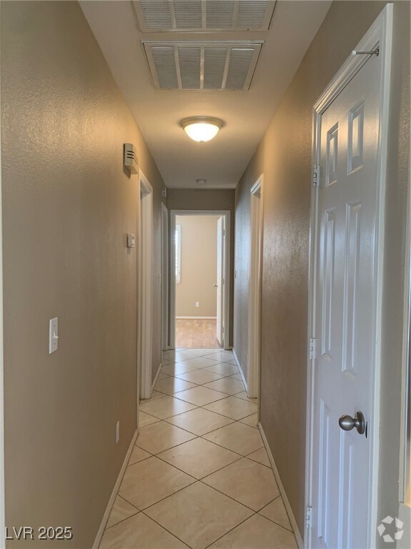 Building Photo - 5021 Glenarden Dr Rental