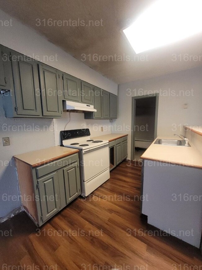 Photo - $850 - 2 bed 1 bath - Single Family Home
