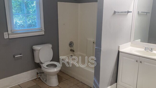 Photo - 2364 Brackett St SW