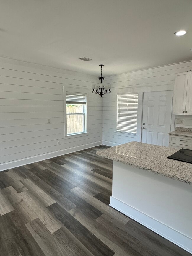 Photo - 115 N Vestavia St House