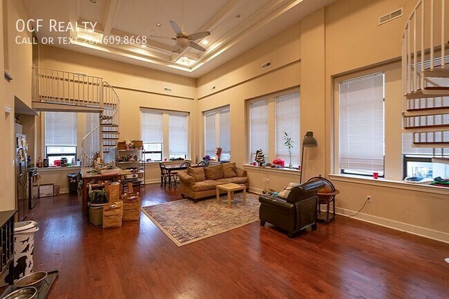 Building Photo - 1501 Locust St Unit 803