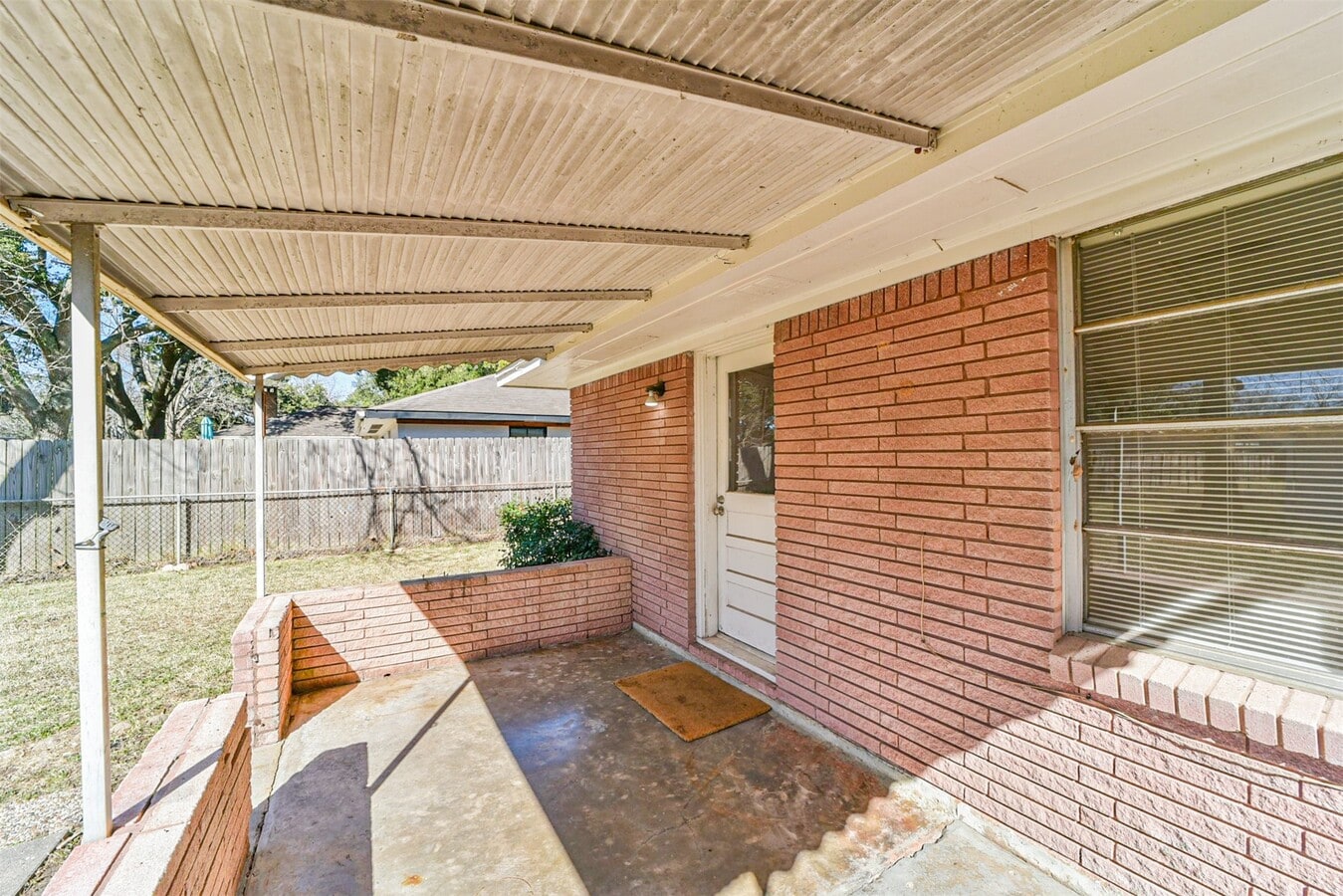 Photo - 610 S Belknap St