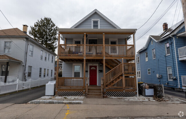 Building Photo - 25 Howard Ave Rental