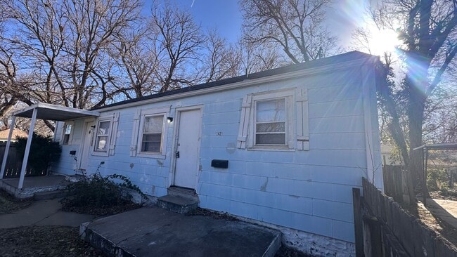 1421 E Lincoln St Unit 1423  