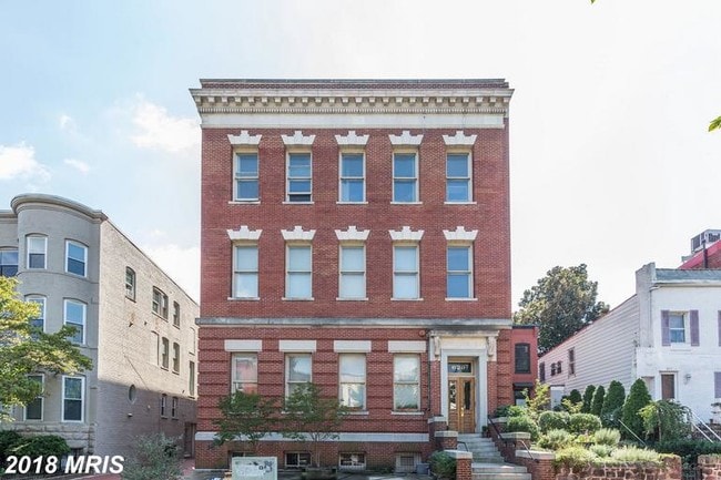 Building Photo - 629 Constitution Ave NE Unit G-2