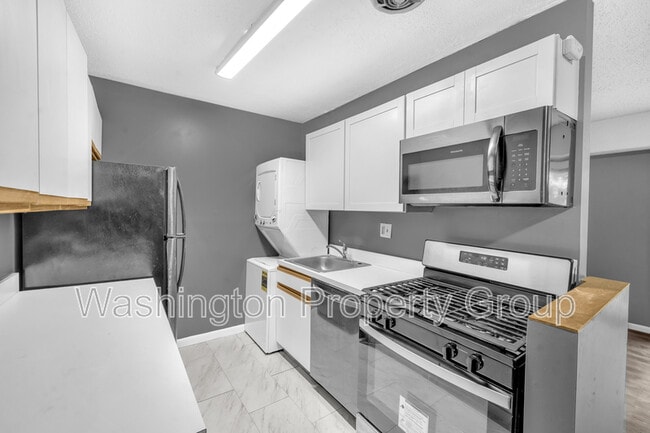 Photo - 3011 Southern Ave SE Unit Apt 14
