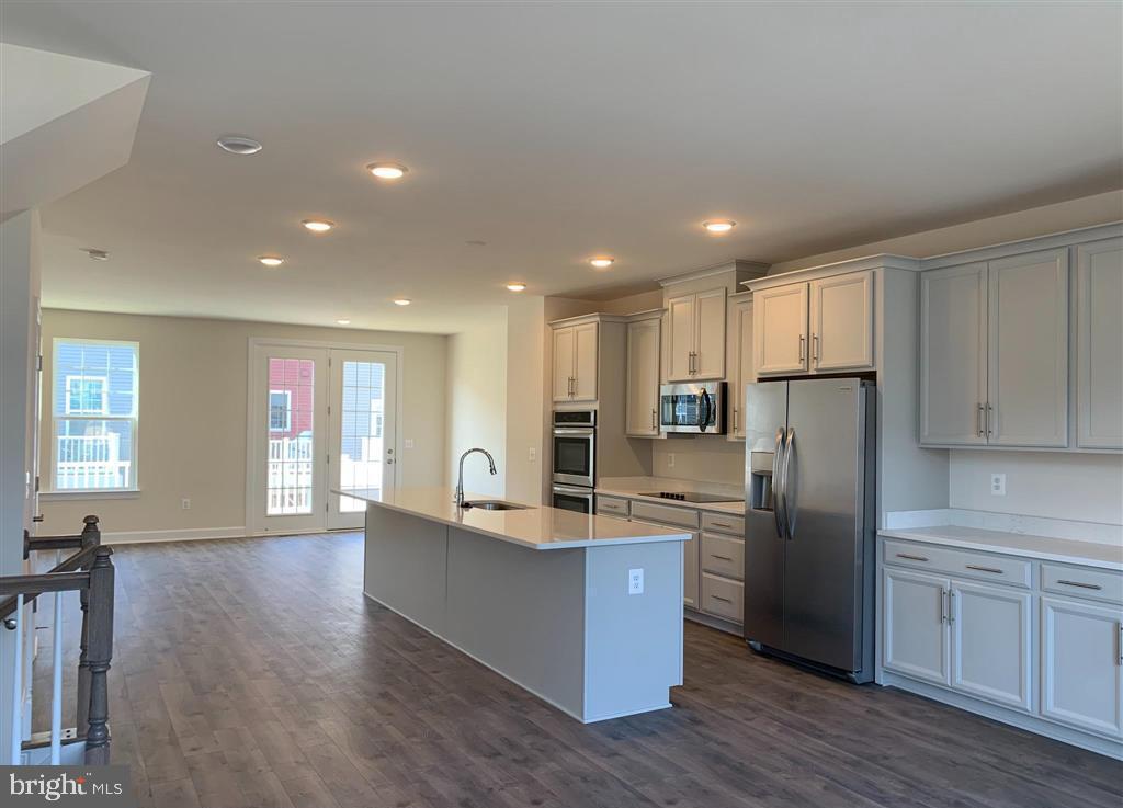 Photo - 10632 Hinton Wy
