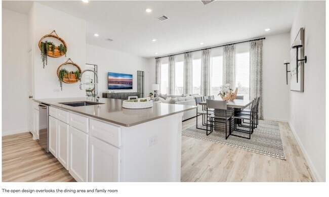 Photo - 2202 Via Isa Ln