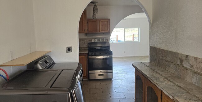 Photo - 315 W Palma St