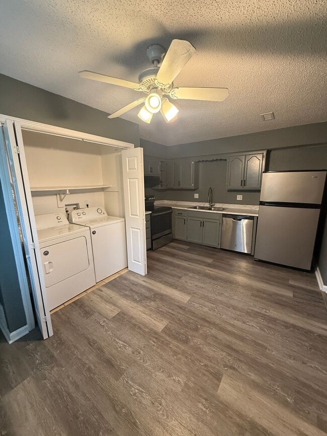 Photo - Spacious 3-bedroom, 1.5-bath townhome available