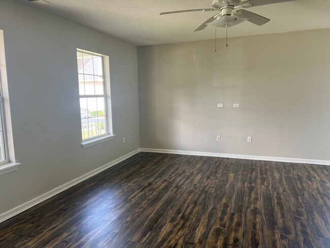 Photo - 5020 Sandlake Ct