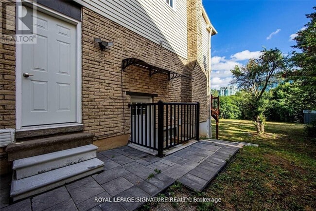 Photo - 91 Tamarack Dr