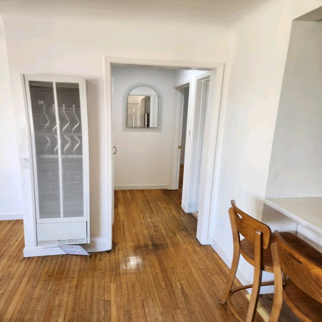 Photo - 1147 W 11th St Unit #1147