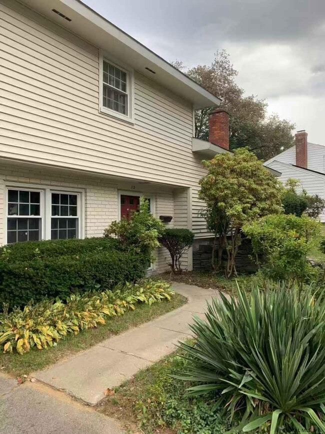 Photo - 79 Devon Rd