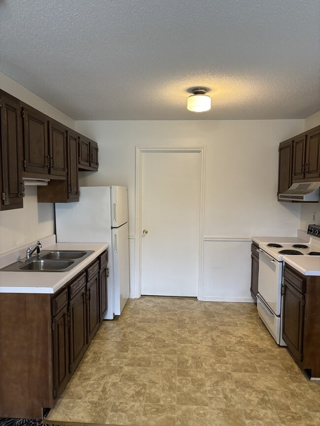 Photo - 408 W Harnett St