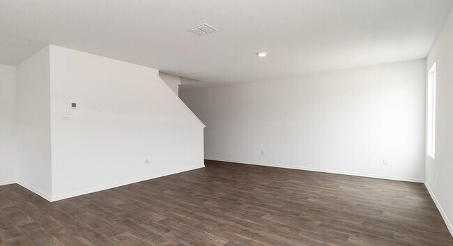 Photo - 1671 House Finch Dr