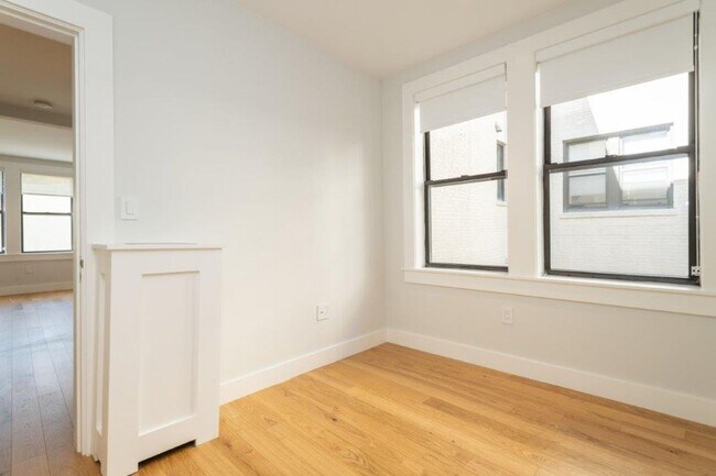 Photo - Modern features apartment in Brighton