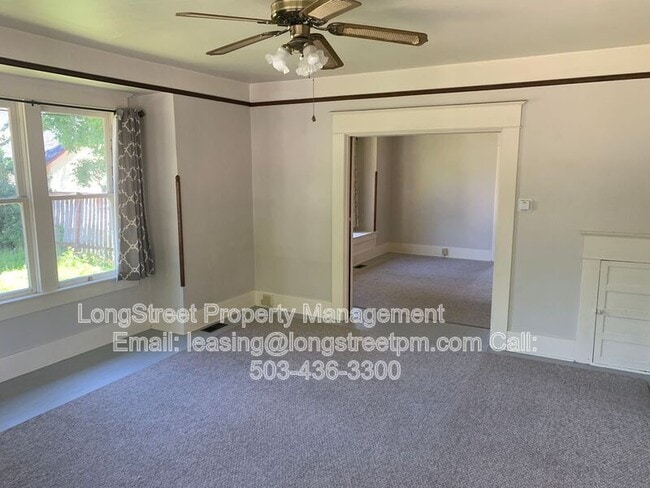 Photo - 823 SW 10th St