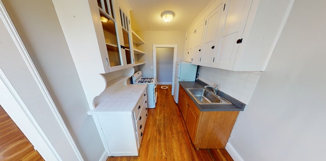 Building Photo - 107 College Ave Unit #22 Rental