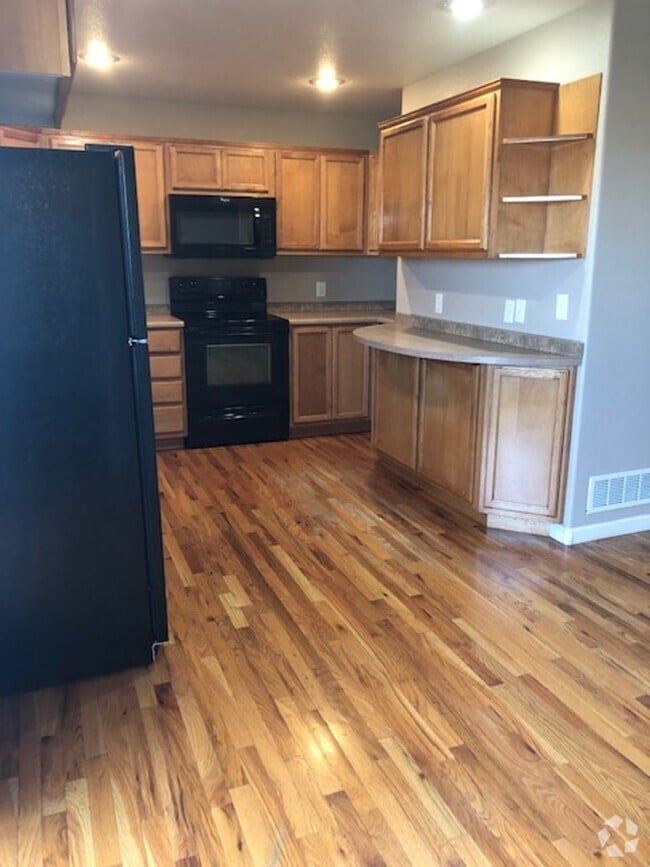 Building Photo - 3819 Sweetbrier St Unit 3819 Sweetbrier Rental