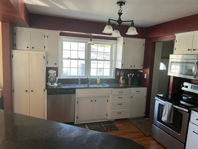 Photo - 1266 Cleveland Ave S