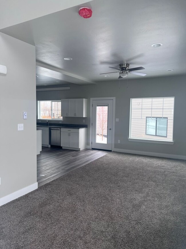 Photo - 3 BR townhouse in Victor, ID W/ Garage