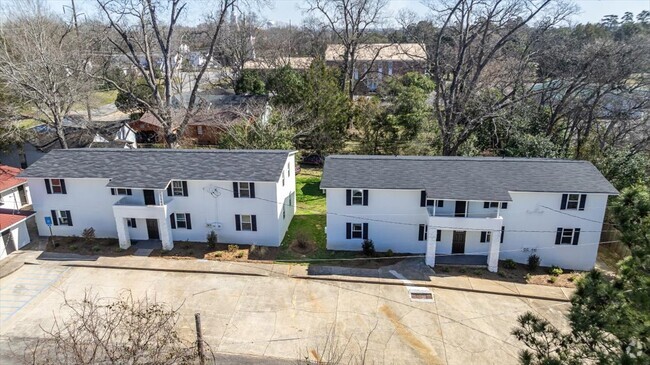 Building Photo - 450 W. Franklin Rental