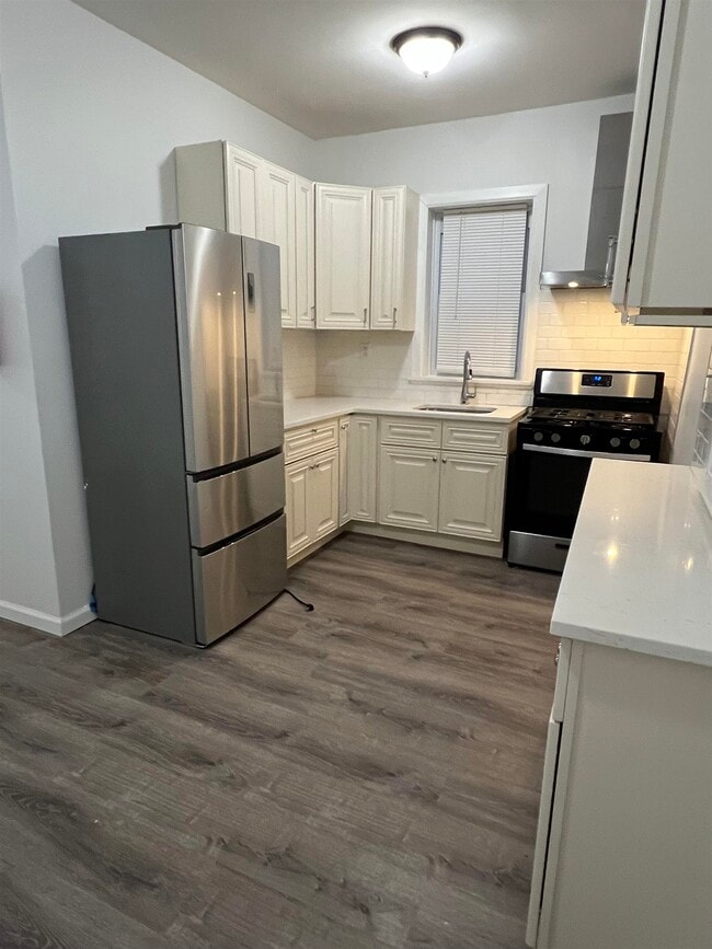 Photo - 270 S 9th St Unit 1