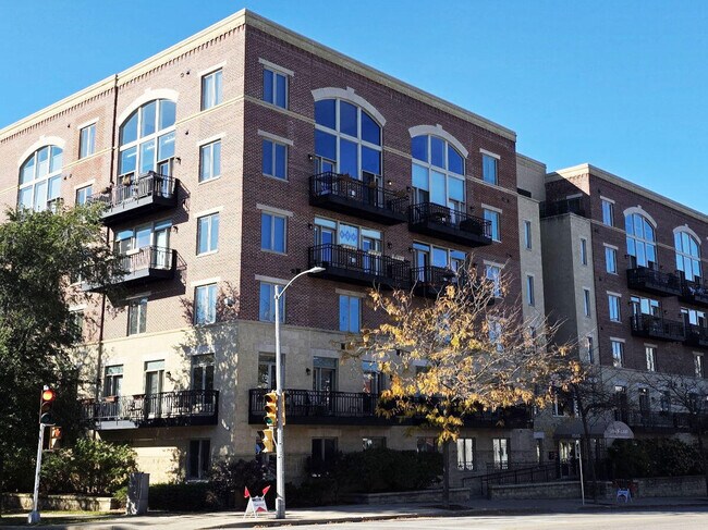 Photo - 1515 N Van Buren St