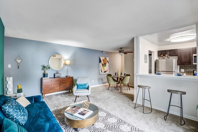 Photo - Lynbrook at Mark Center Apartment Homes