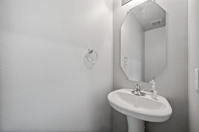 Photo - 8912 Elm Drake Ln