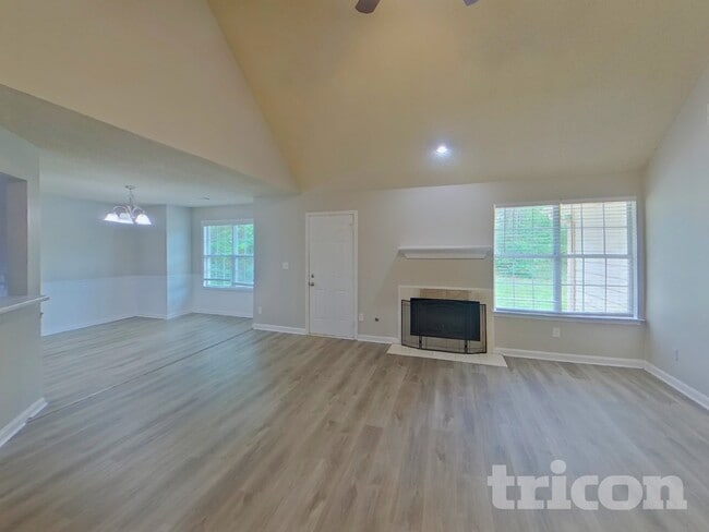 Photo - 421 Washington Dr