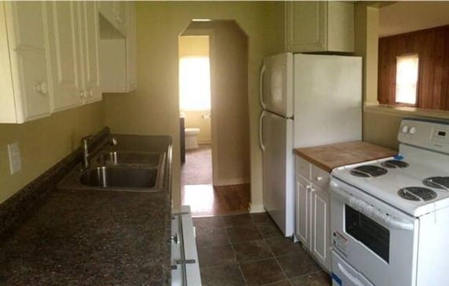 Building Photo - Minnetonka Home for Rent