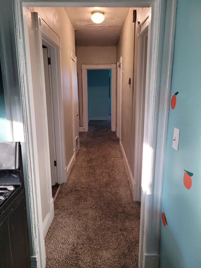 Photo - 237 W 31st St Unidad 2