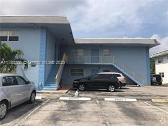 Building Photo - 1021 NW 45th St Unit 4 Rental