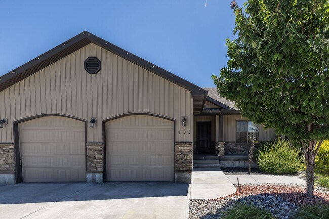 Photo - BEAUTIFUL 5 BED 3 BATH HOME IN FIRTH
