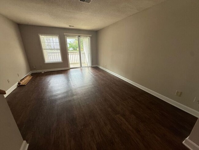 Photo - Spacious 2 Bed 2 Bath Town Home near NCSU Available NOW! LEASE NOW AND GET ONE MONTH FREE!