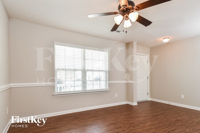 Photo - 2007 Buckminster Dr