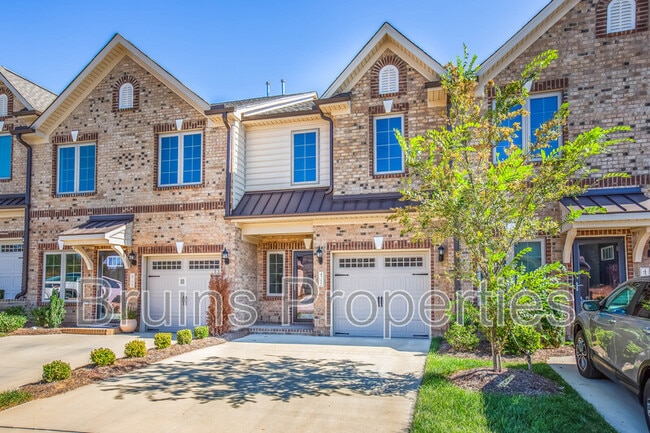 Photo - 4752 Willowstone Dr