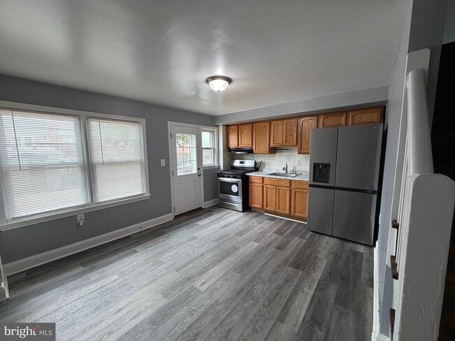 Photo - 7136 Eastbrook Ave