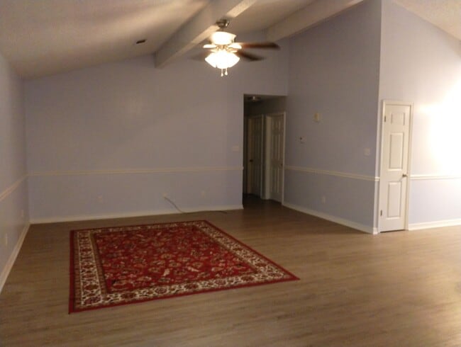 Photo - 1670 Glendale Rd