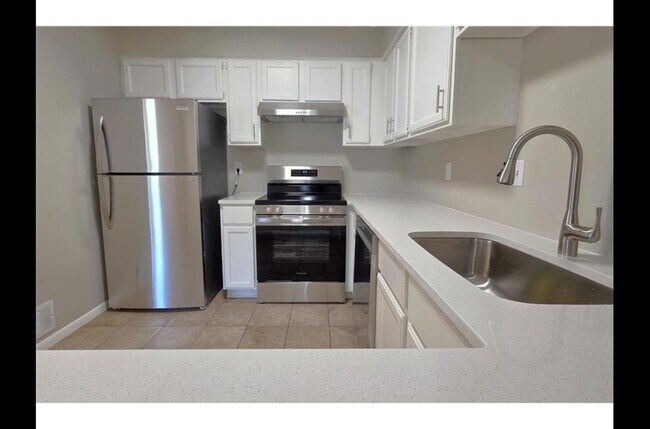 Photo - 4710 Lenore Ln