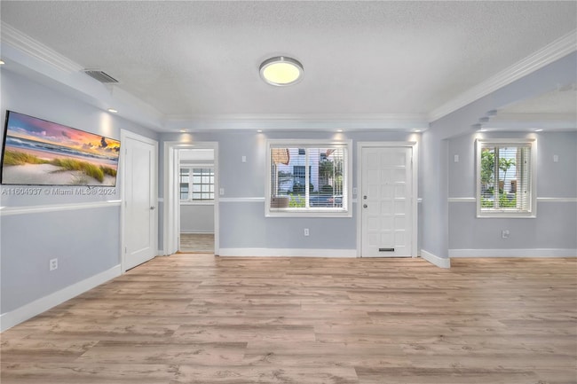 Photo - 2001 SW 37th Ave