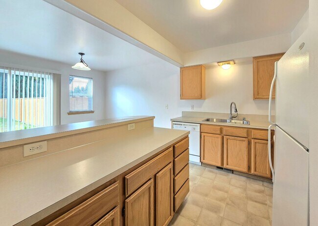 Photo - HudDea#7 Unit B