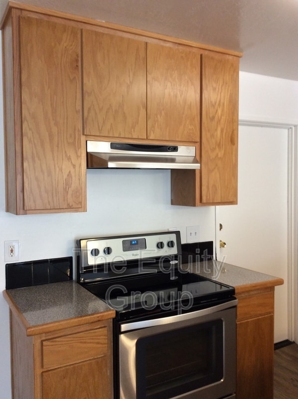 Photo - 437 N Park St